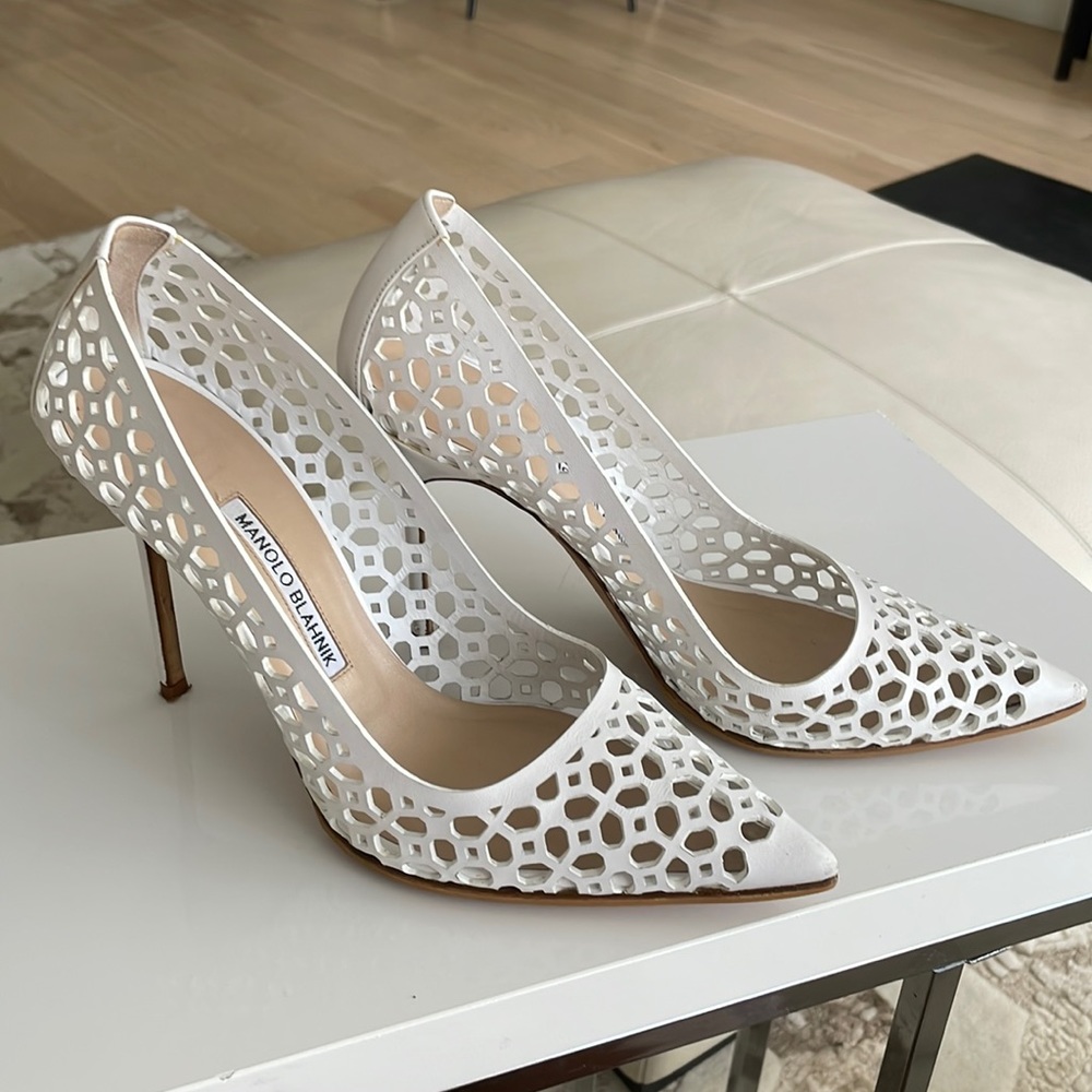 Manolo Blahnik😍 perfect pair of shoes